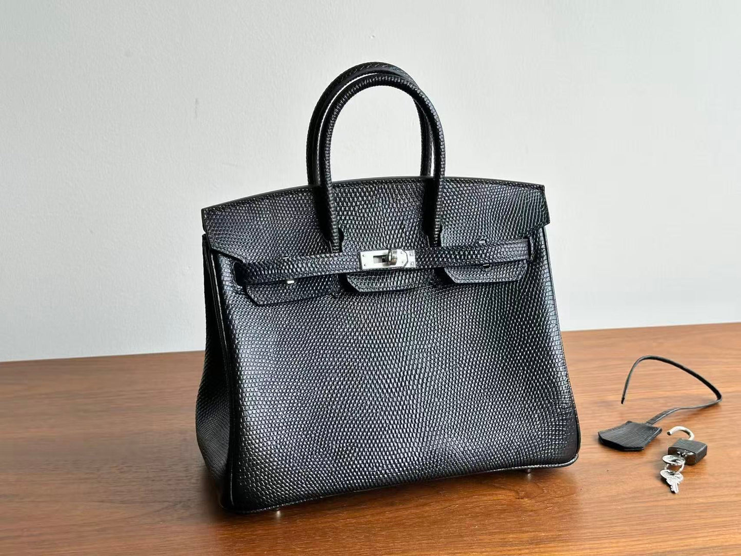 Hermes Birkin 25 Black Salvator Lizard Sliver Hardware