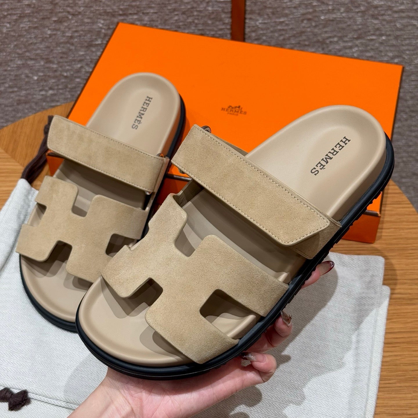 HM Chypre Sandals Khahi Suede Leather 002