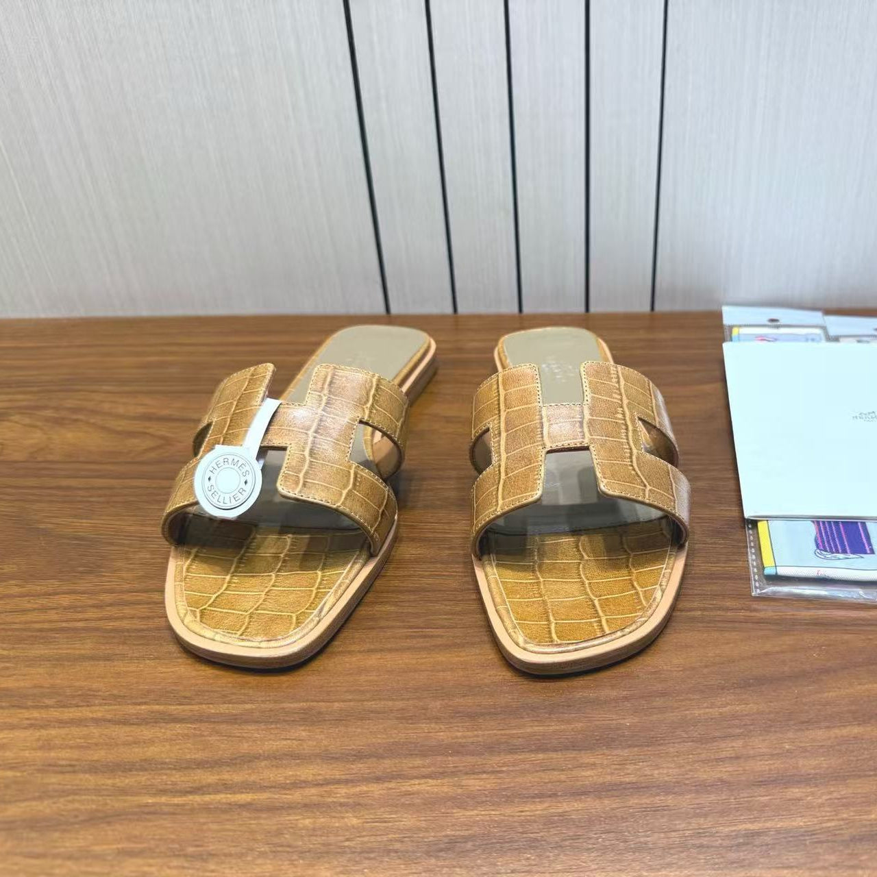 HM 26s Oran Slides Wood Crocodile-Embossed Leather