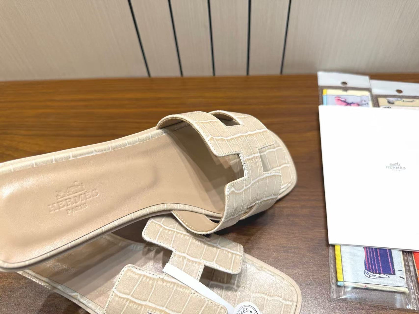 HM 26s Oran Slides Cream Crocodile-Embossed Leather