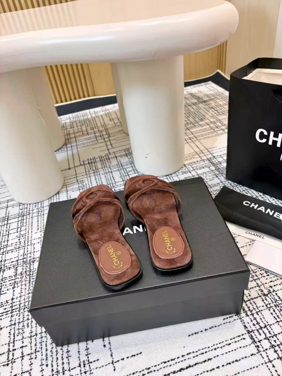 CC Logo Flat Sandals Coffee Suede