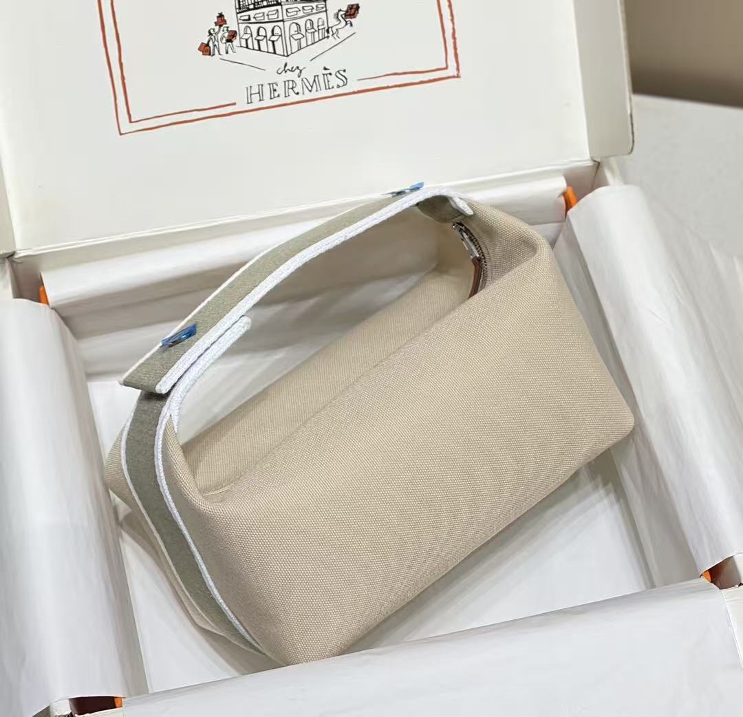 HM 26s Bride-a-Brac Case Beige Natural Cotton Canvas