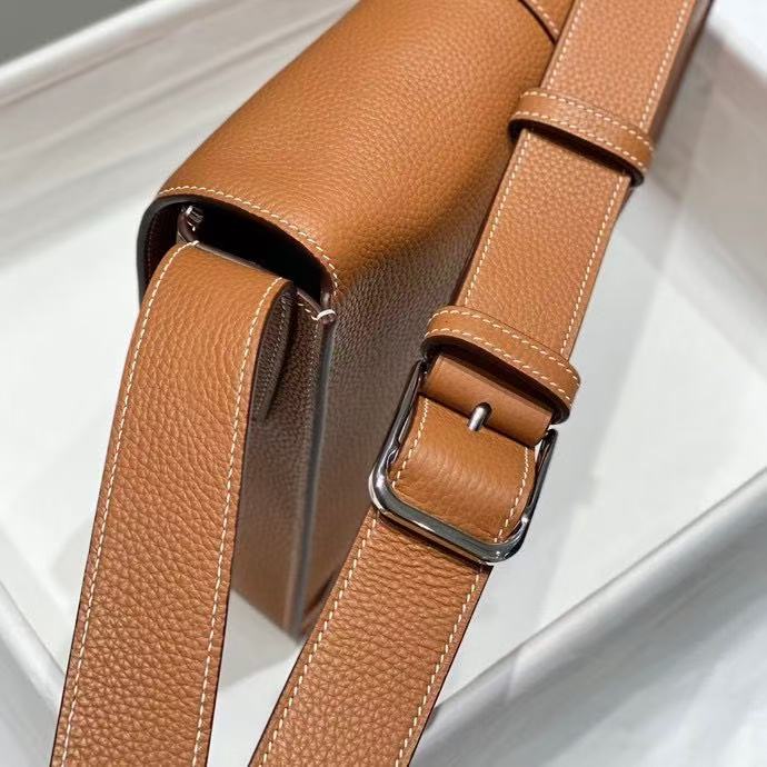 HM 26s Steve Light Junior Messenger Bag Tan Togo Calfskin