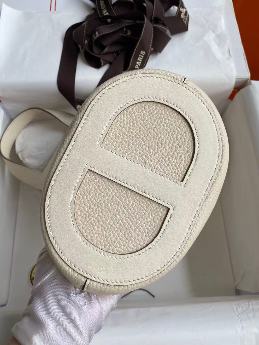 HM Loop Bag 23cm Cream Togo Leather