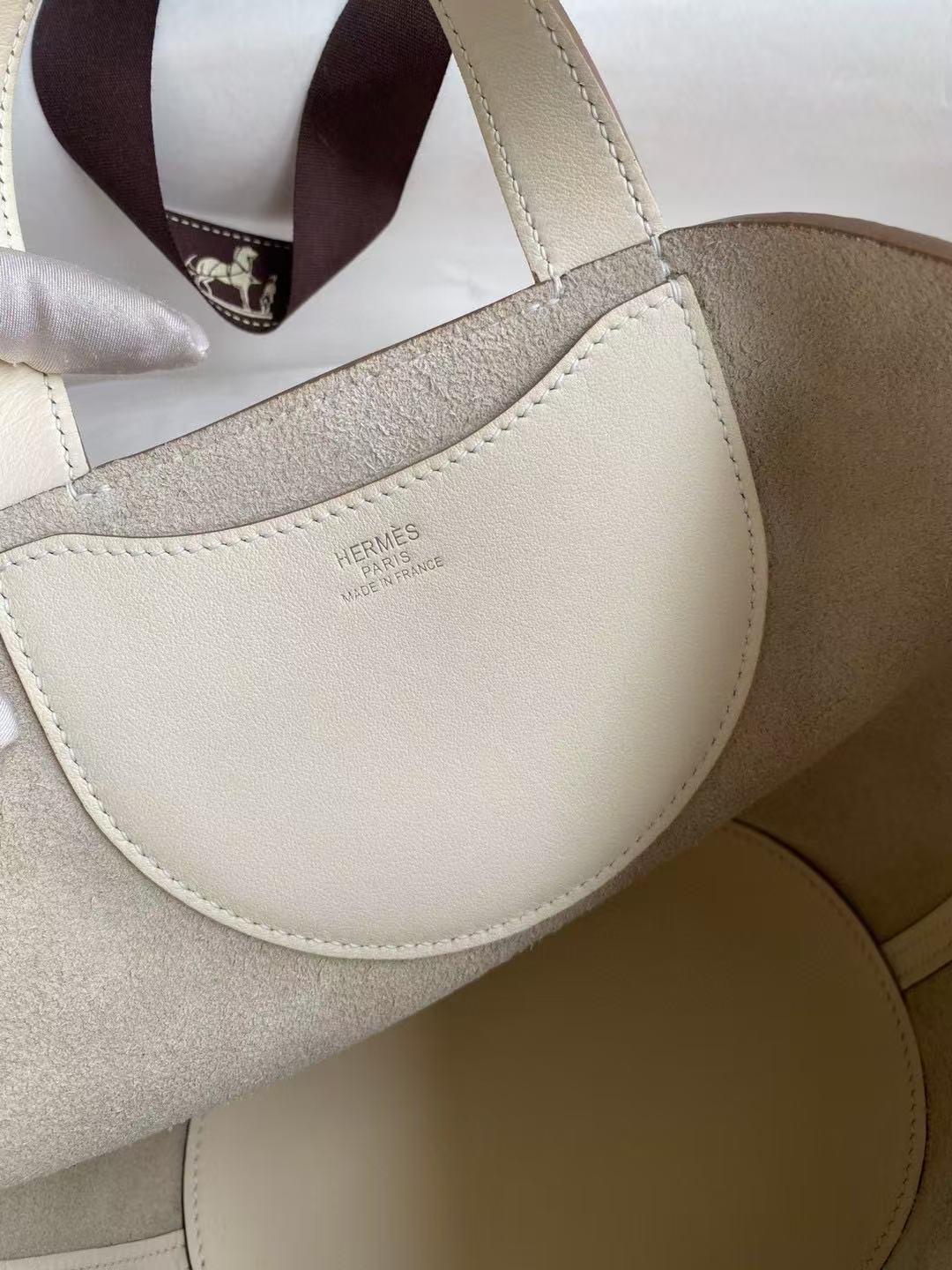 HM Loop Bag 23cm Cream Togo Leather