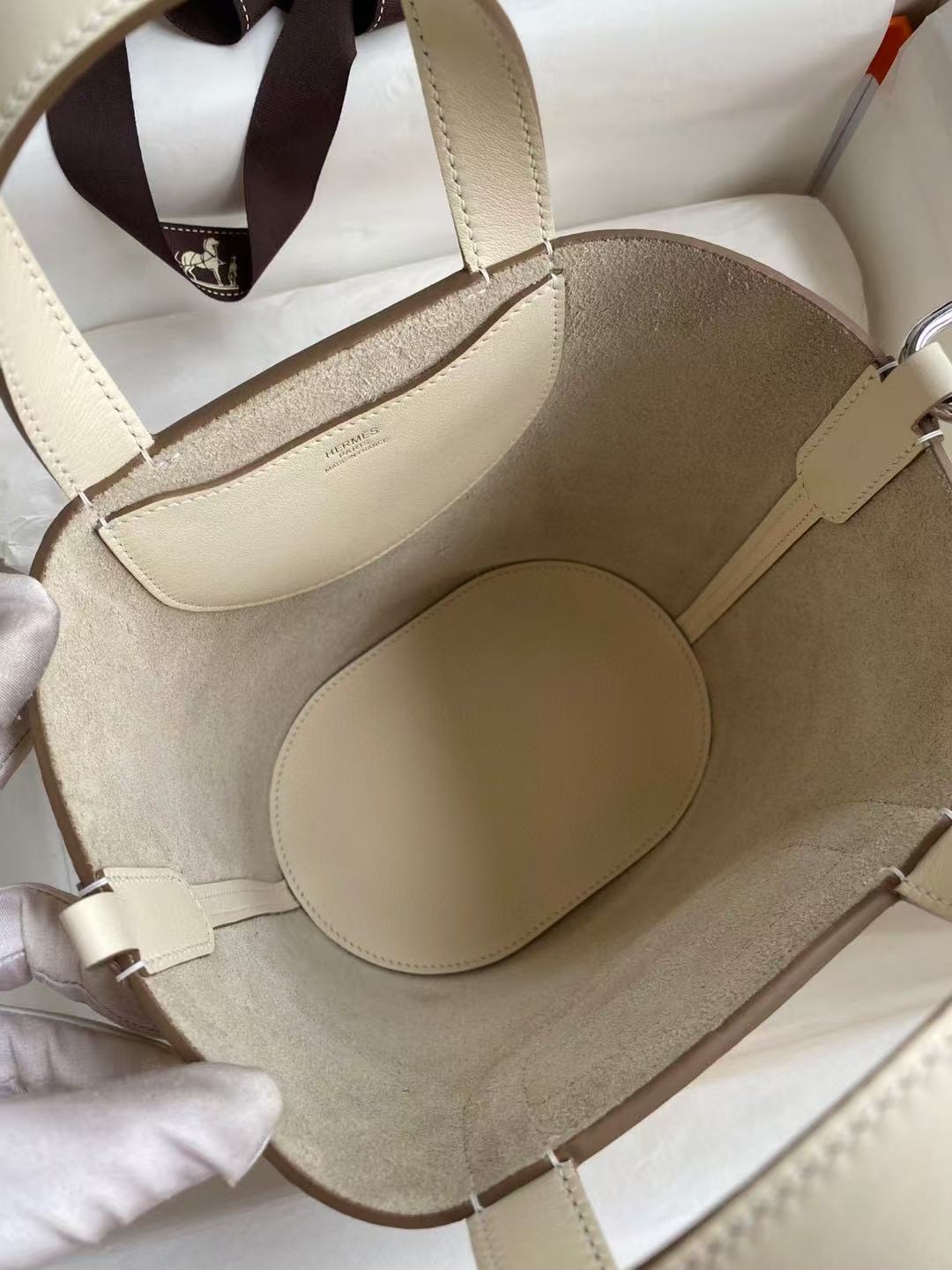 HM Loop Bag 23cm Cream Togo Leather