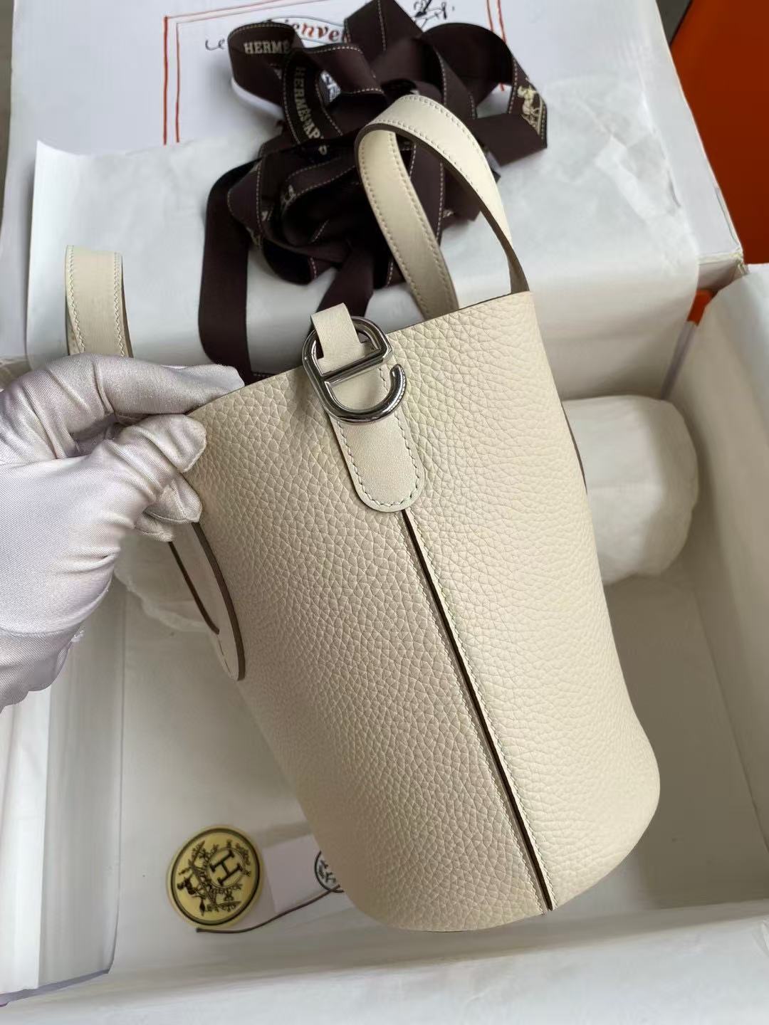 HM Loop Bag 23cm Cream Togo Leather