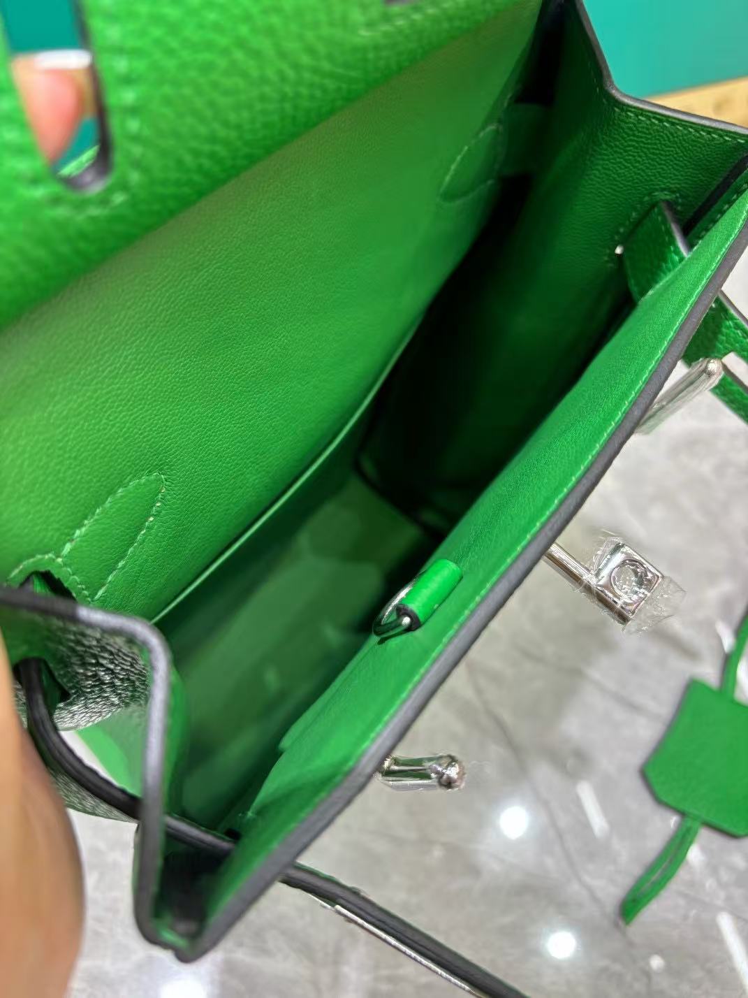 HM 25 Hac a Dos PM Bag Green Silver Togo Leather