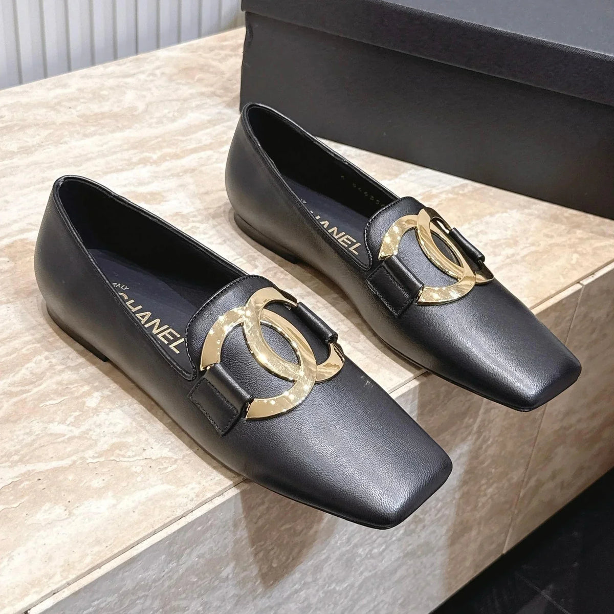 Channel 2026 Loafer 10mm Suede Calfskin 899021
