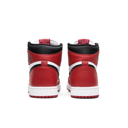 Air Jordan 1 Retro High OG ‘Chicago’ 2015 555088-101 Sneakers - Hall of Fame