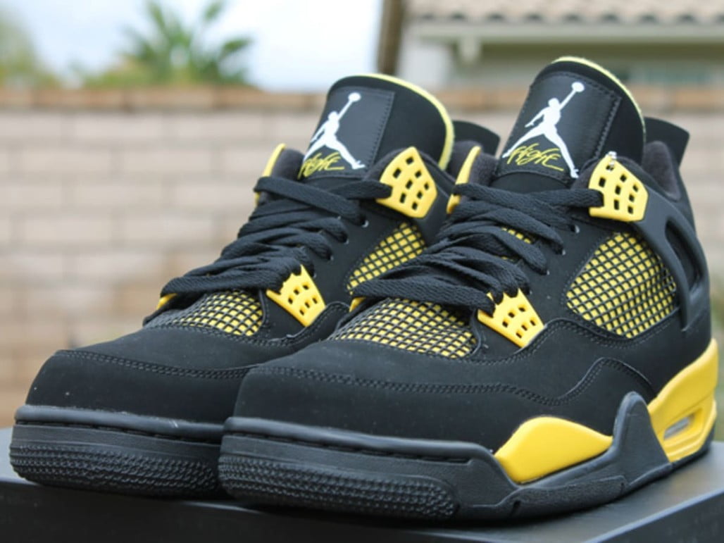 Air Jordan 4 Retro Thunder 2012 Sneakers - Heritage Edition