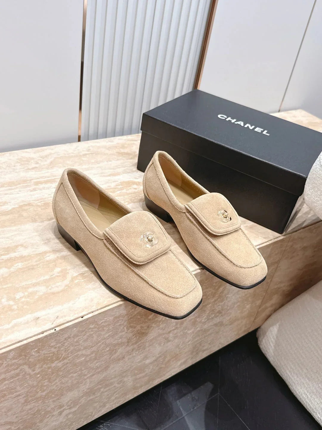 Channel 2026 Loafer 35mm Suede Calfskin 899062