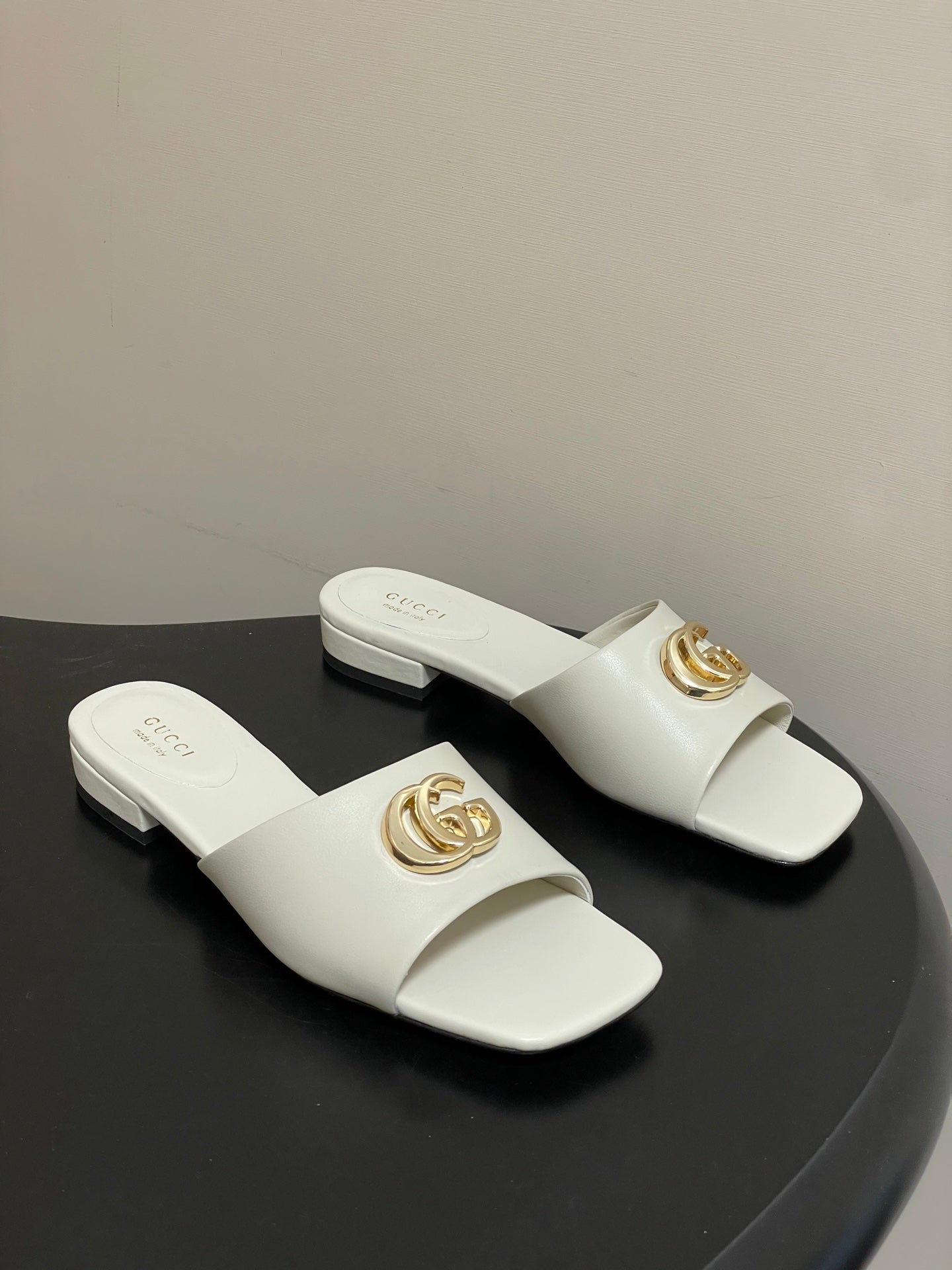 GG 26ss Flats Slippers Lambskin Gold Buckle