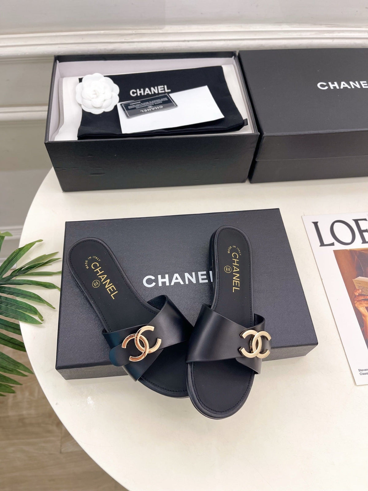 CC 26ss Pre-Collection Double C Slide Sandals Black Leather 946869