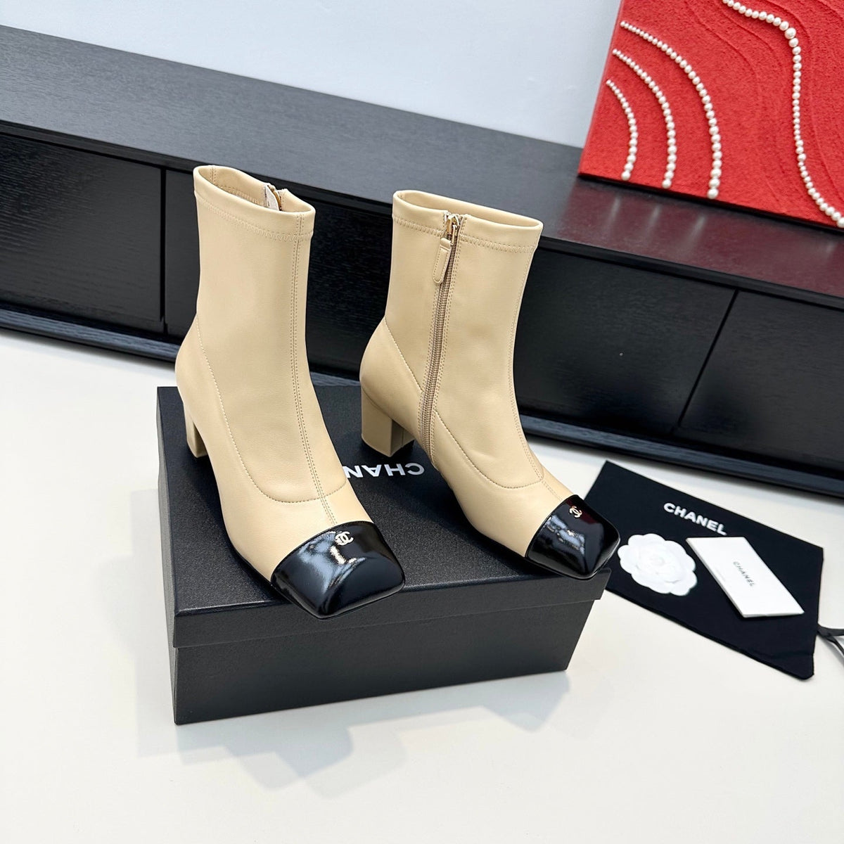 CC 26s Square Toe Blocked Heel Ankle Boot Sheepskin 992588