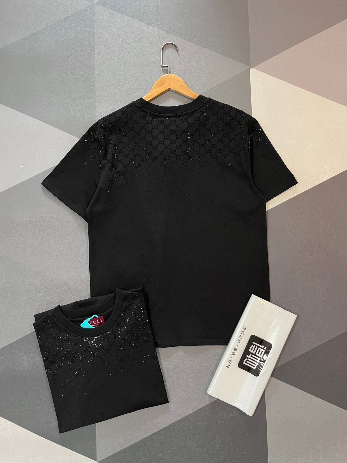 GC 2026 Men's Short-Sleeve T-Shirt Black Rhinestone Cotton 697271