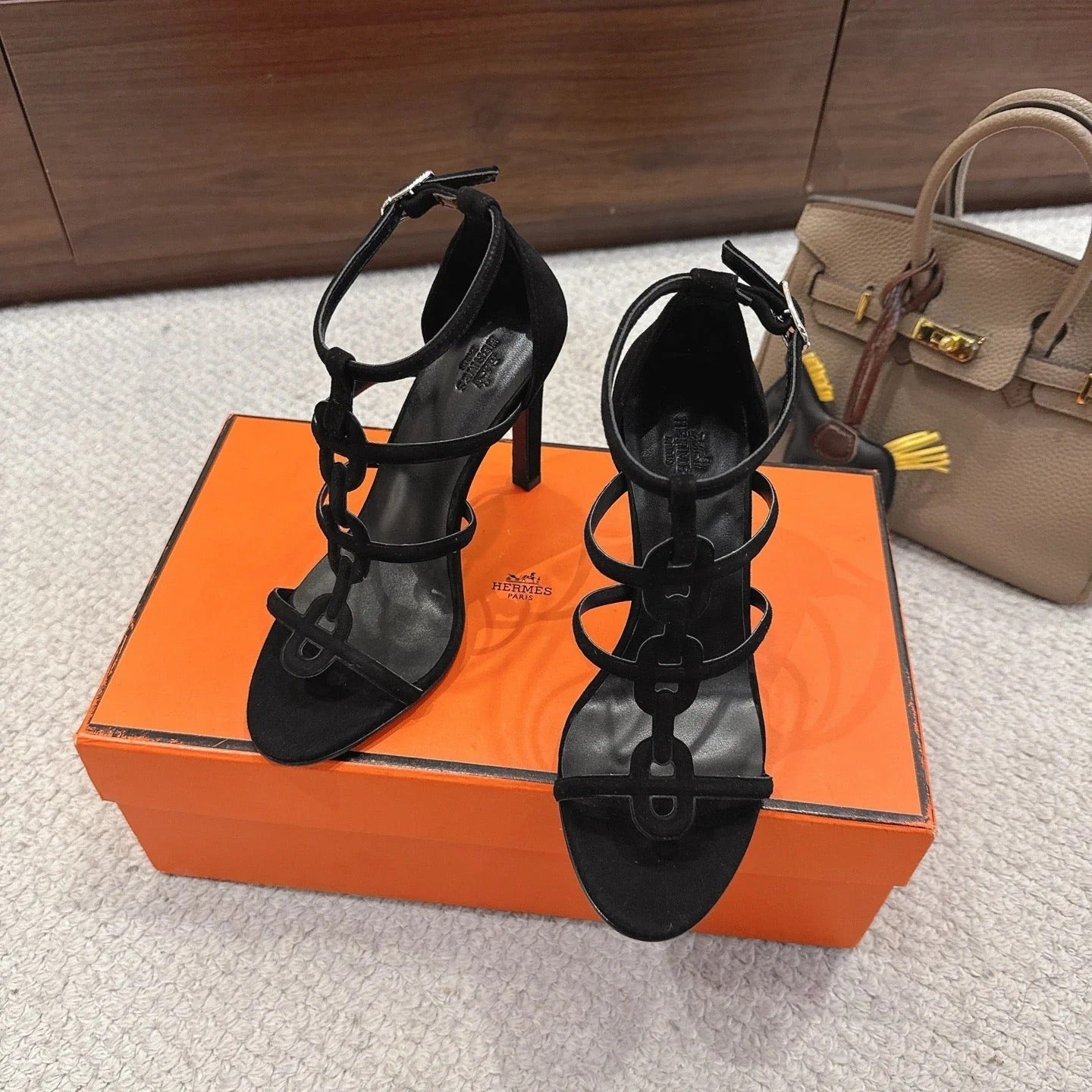 HM 26ss High Heels Sandals 10.5 Black Suede 686017