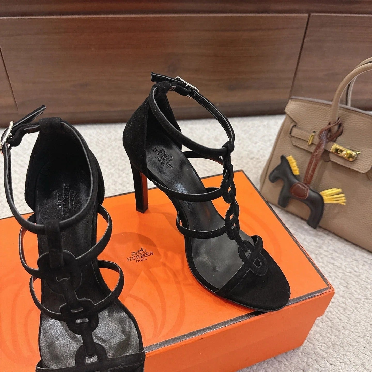 HM 26ss High Heels Sandals 10.5 Black Suede 686017