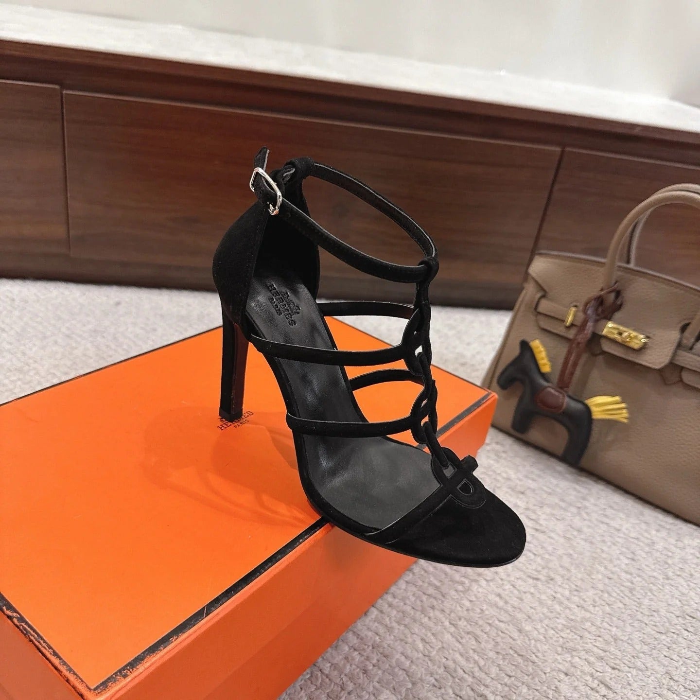 HM 26ss High Heels Sandals 10.5 Black Suede 686017