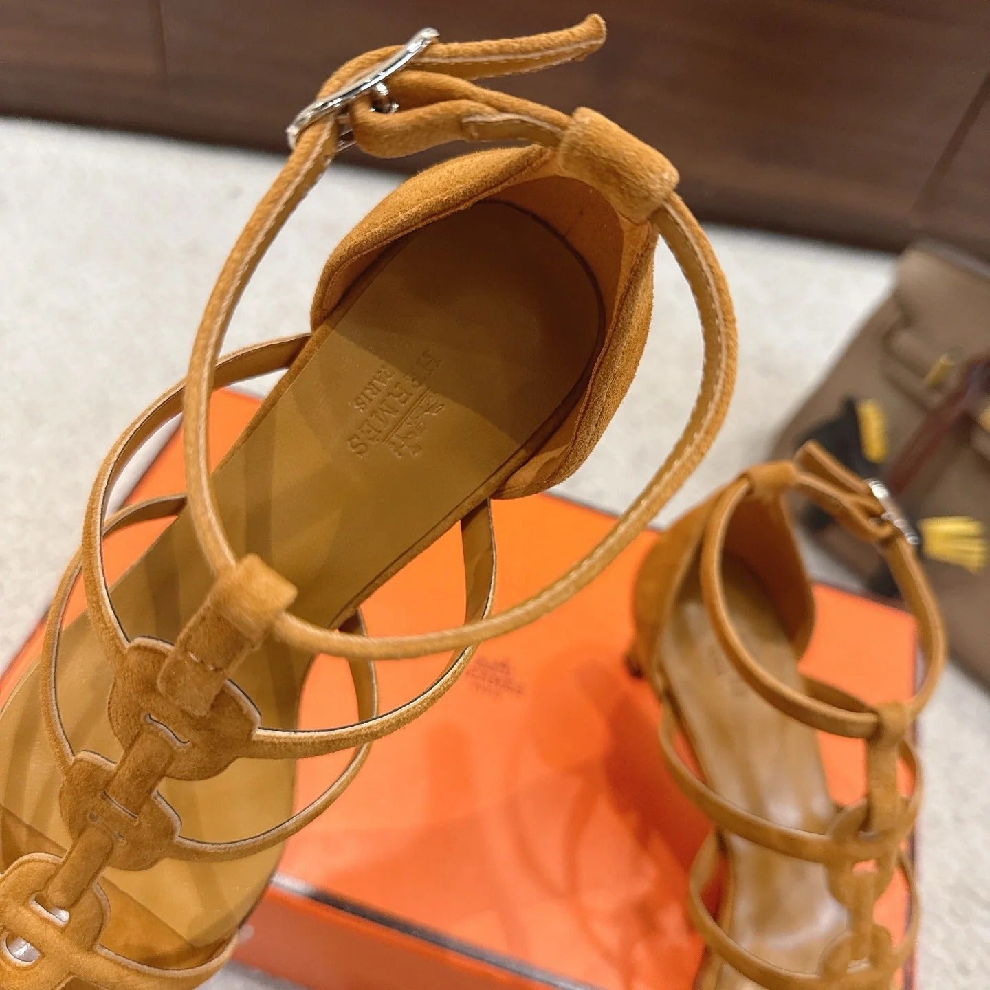HM 26ss High Heels Sandals 70 Light Brown Suede 686008