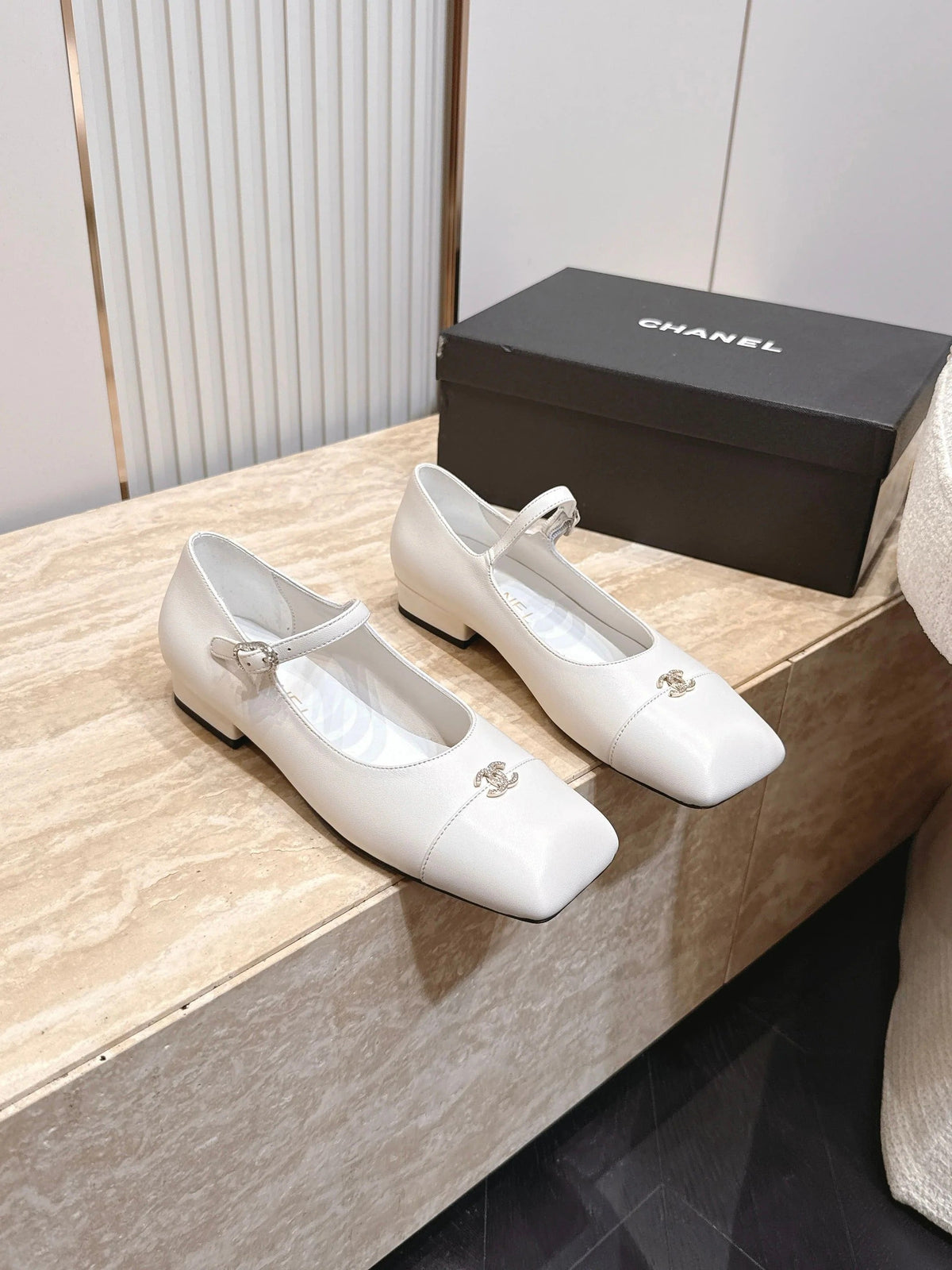 Channel 2026 Ballet Flat 25mm Suede Calfskin 899012