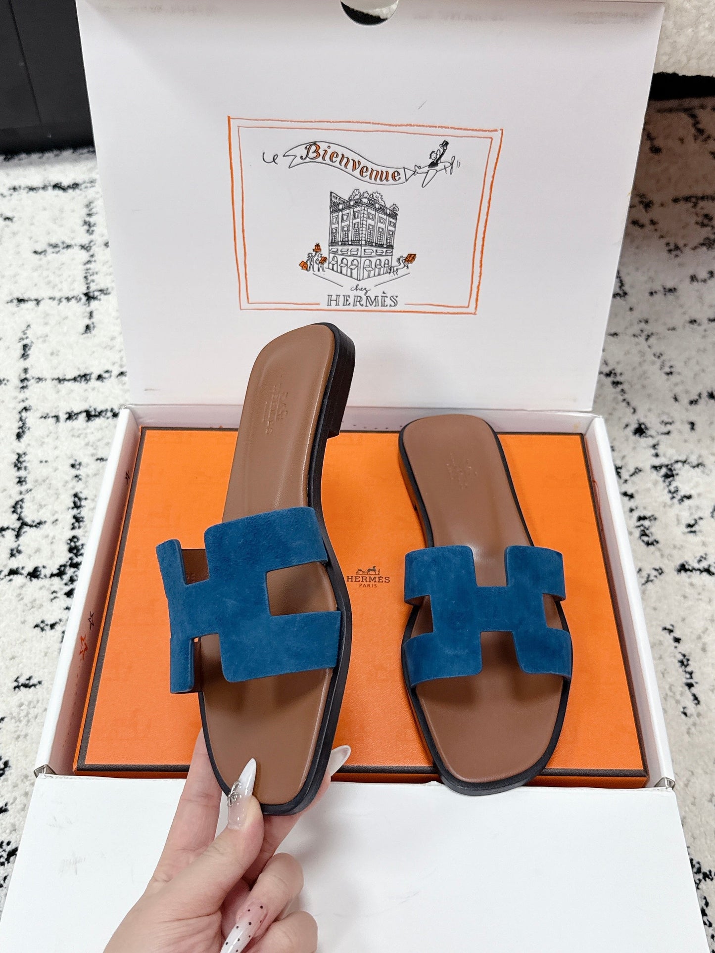 HM 26ss Oran Sandals Blue Brown Suede 617189