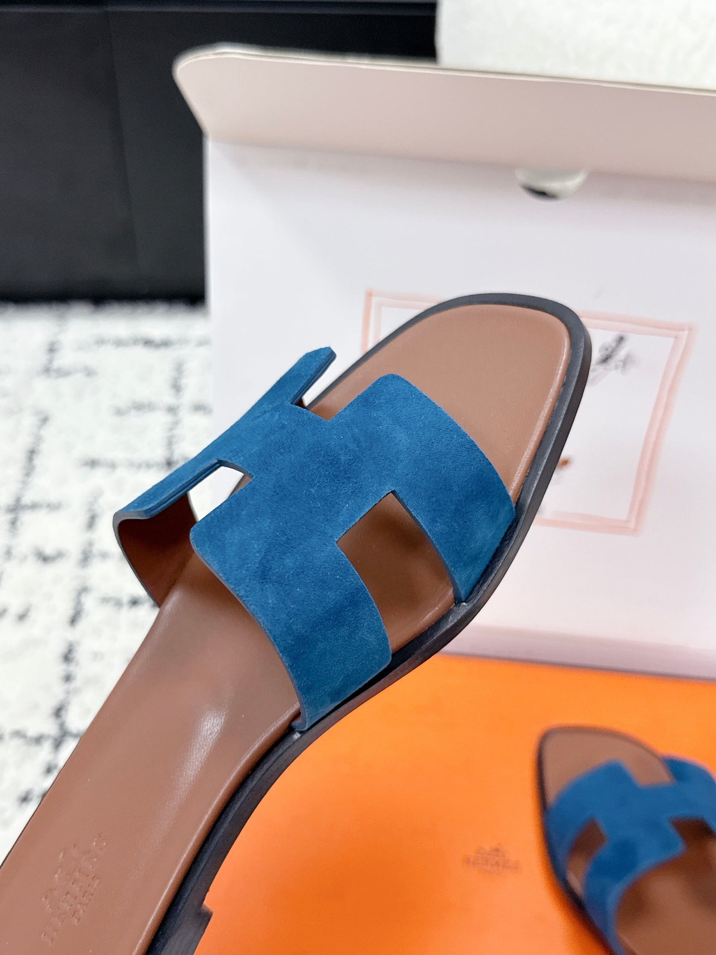 HM 26ss Oran Sandals Blue Brown Suede 617189