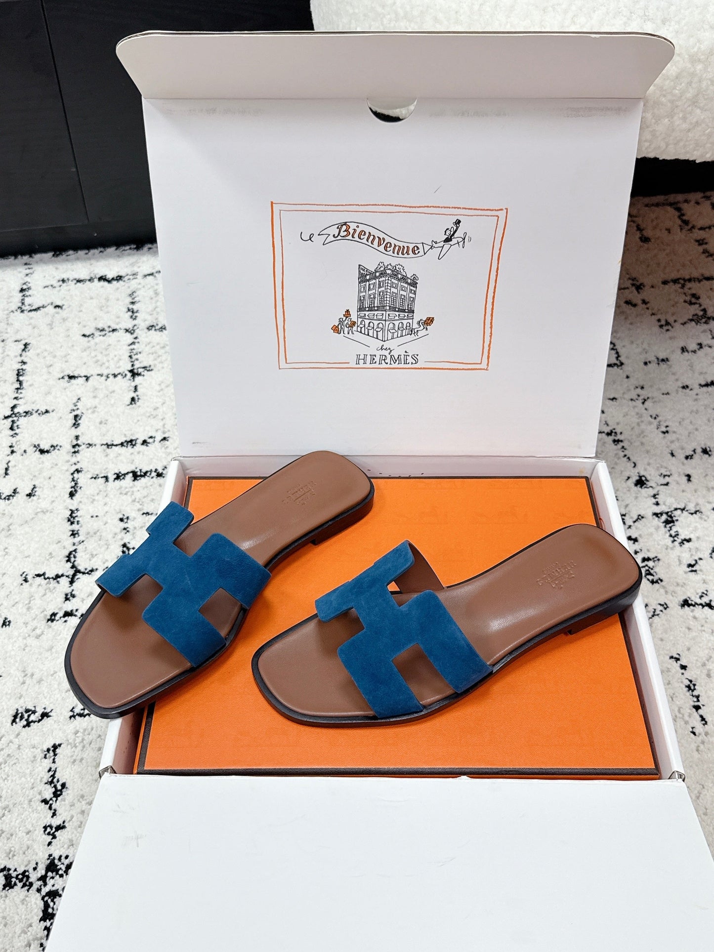 HM 26ss Oran Sandals Blue Brown Suede 617189
