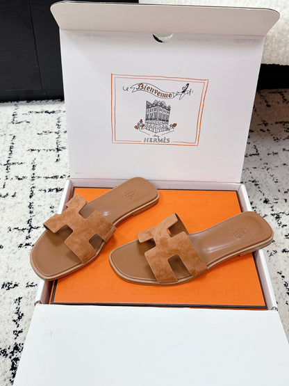 HM 26ss Oran Sandals Brown Suede Cowhide 617193