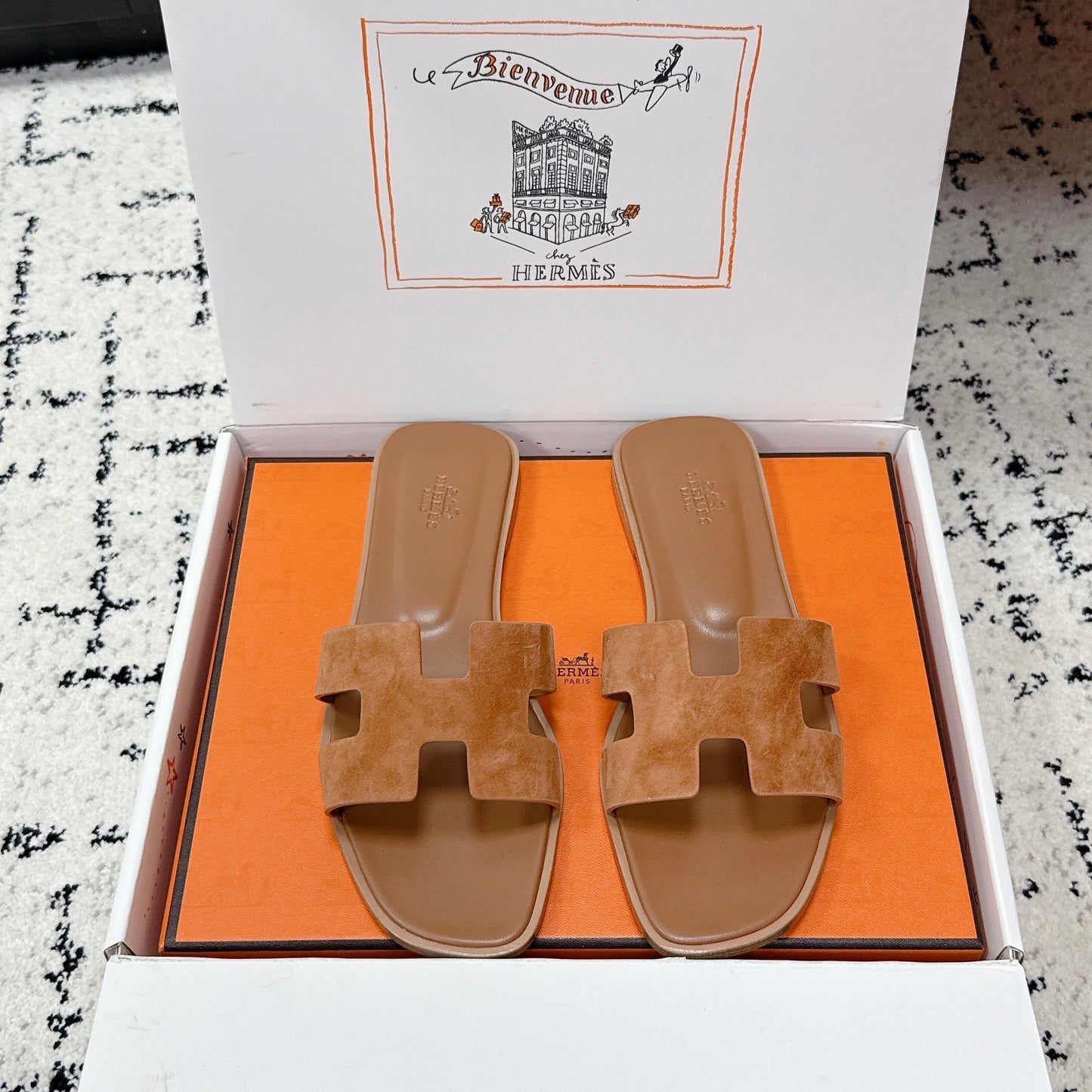 HM 26ss Oran Sandals Brown Suede Cowhide 617193