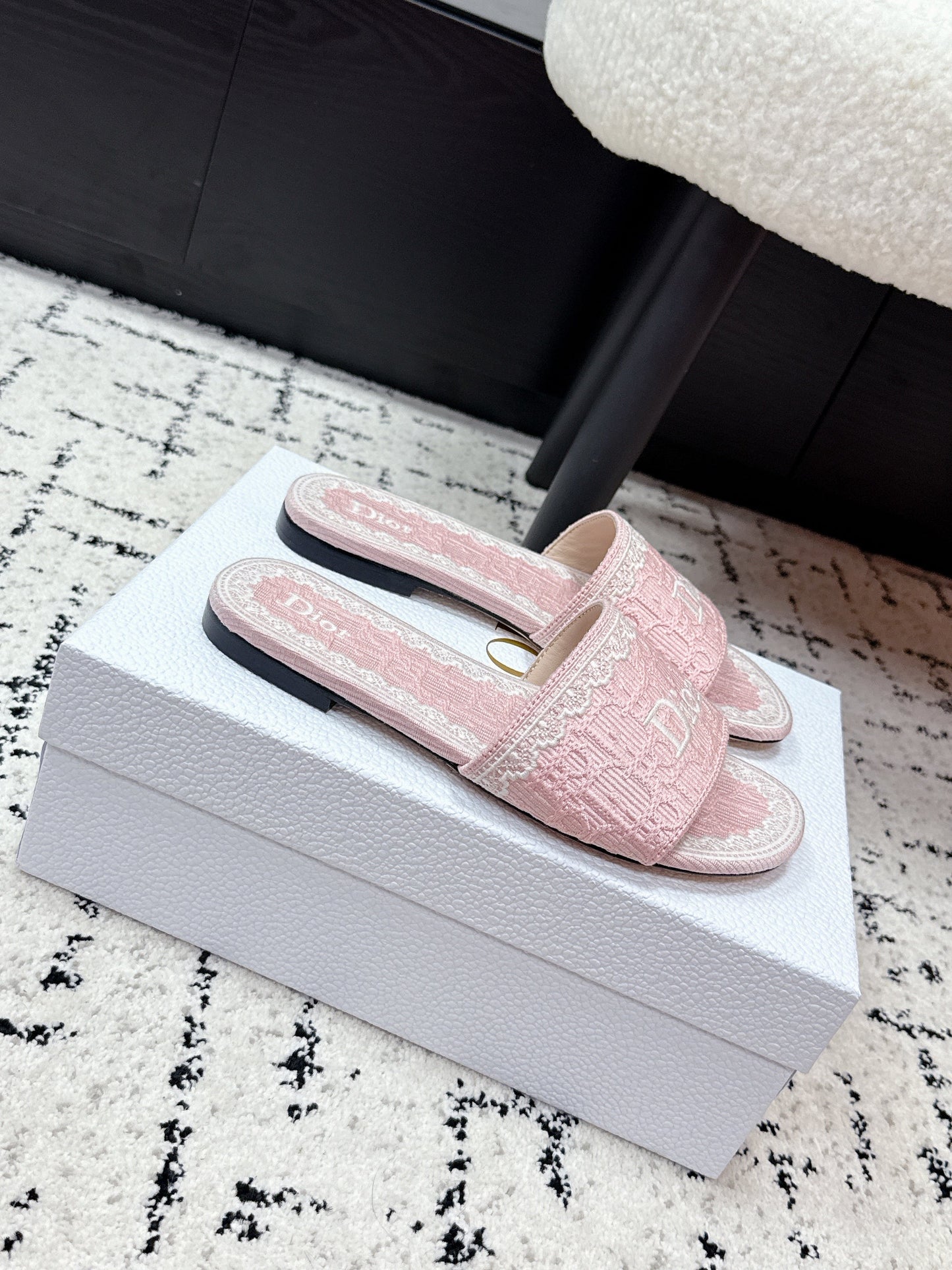 CD 26 Embroidered Slippers Pink Canvas 617082