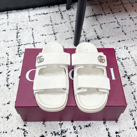 GG 26SS Sandals White Suede Sheepskin 641462