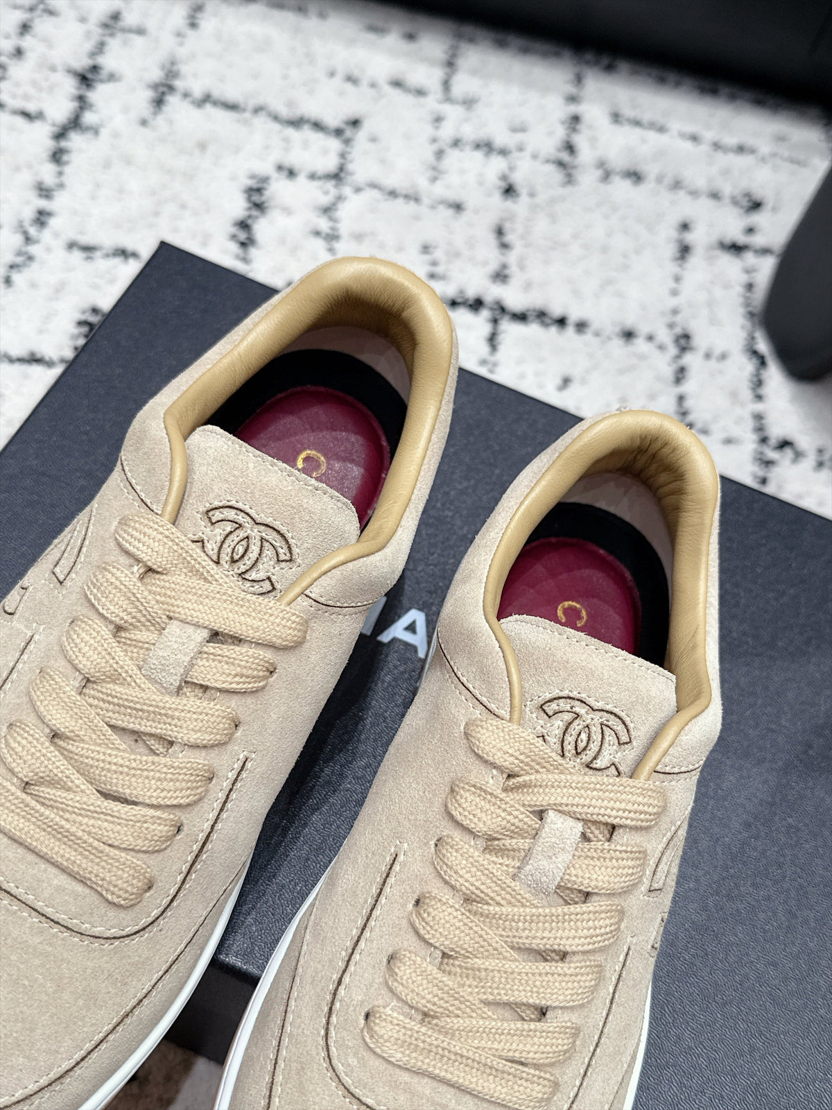 CC 26S Logo Sneakers 3.5cm Beige Suede 109957
