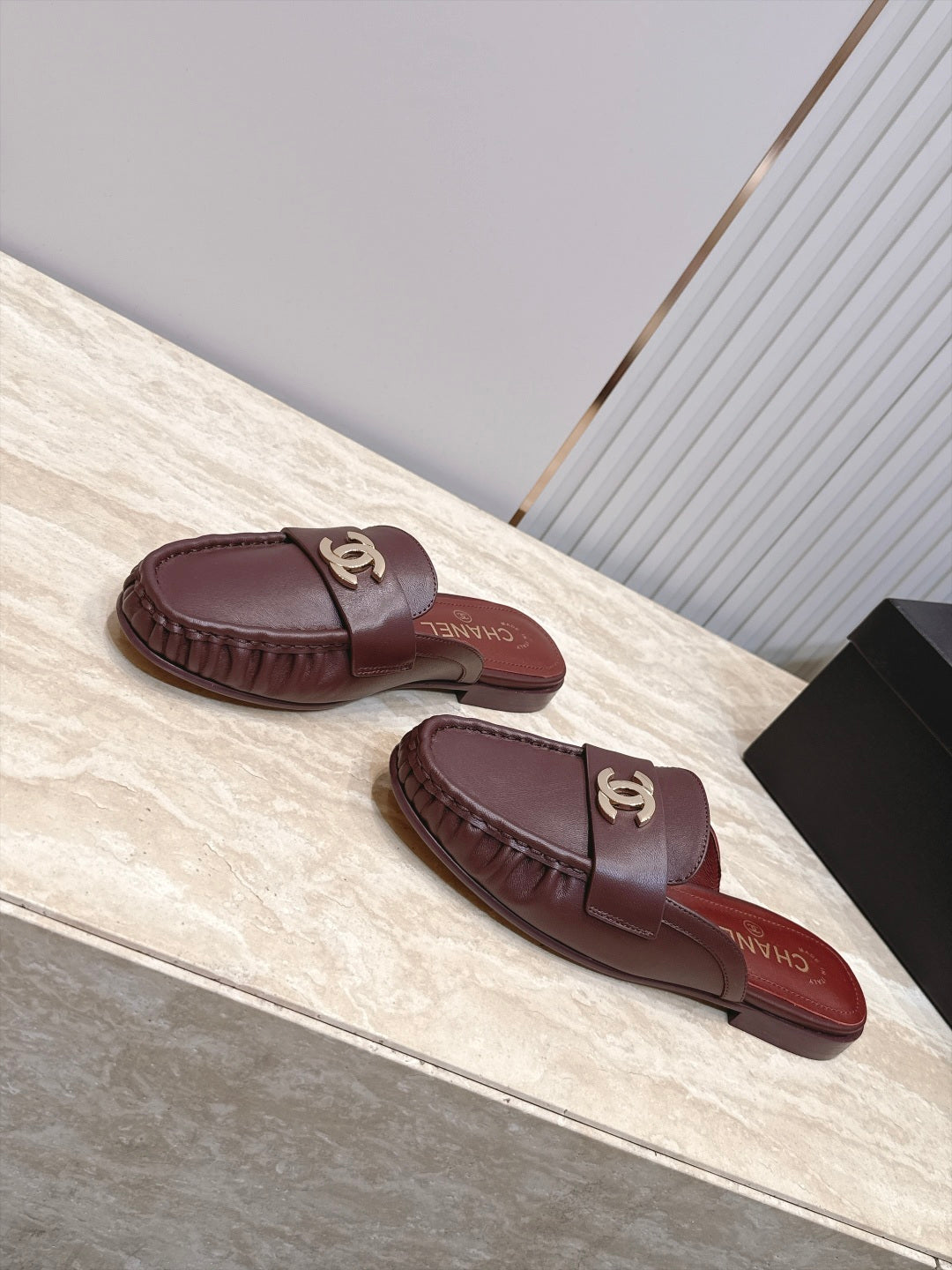 CC 26s Ruffled Mules Burgundy Glossy Sheepskin 992380