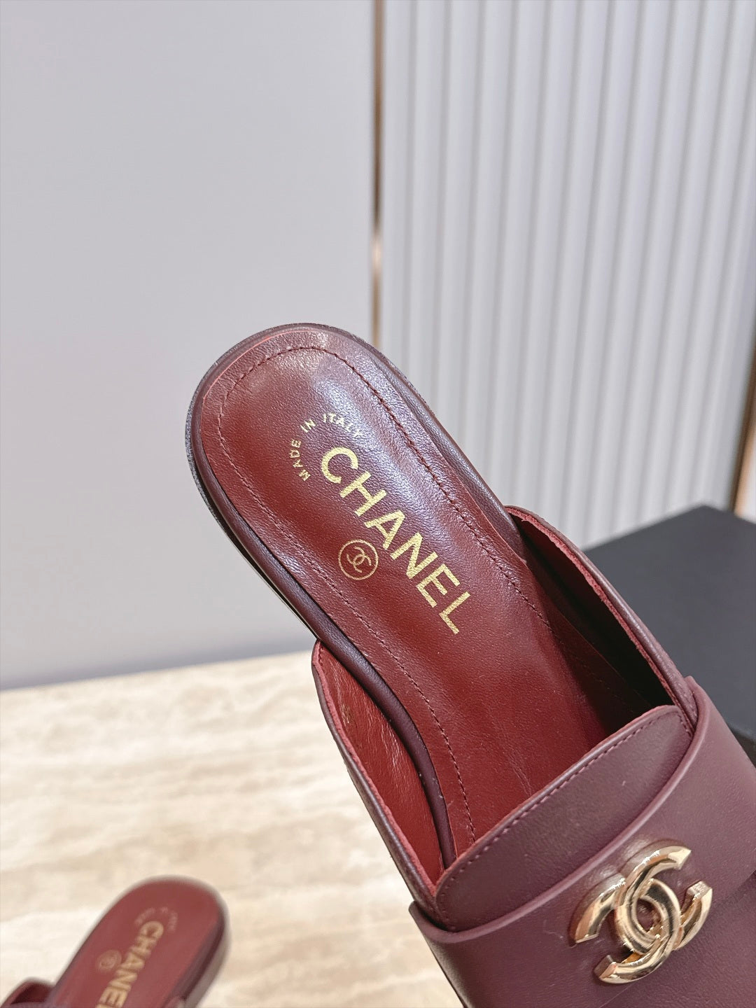 CC 26s Ruffled Mules Burgundy Glossy Sheepskin 992380