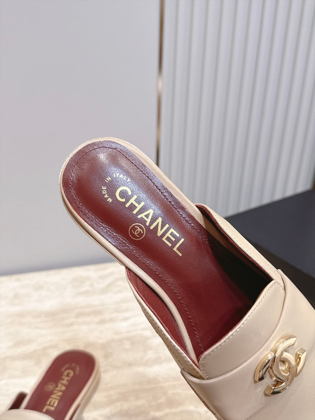 CC 26s Ruffled Mules Cream Glossy Sheepskin 992381