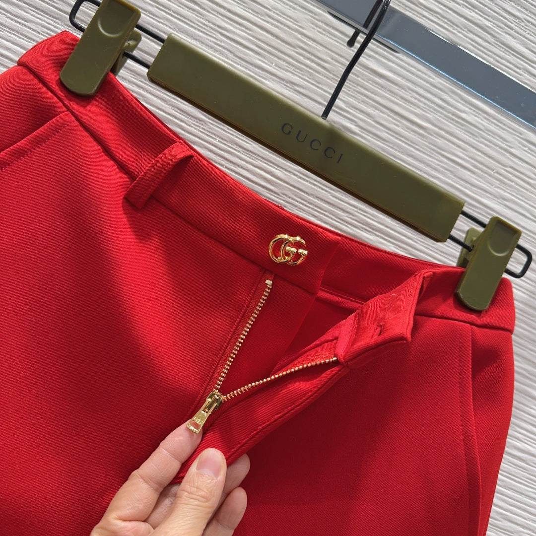 GG Crêpe Short With Double G Button Red Wool 346698