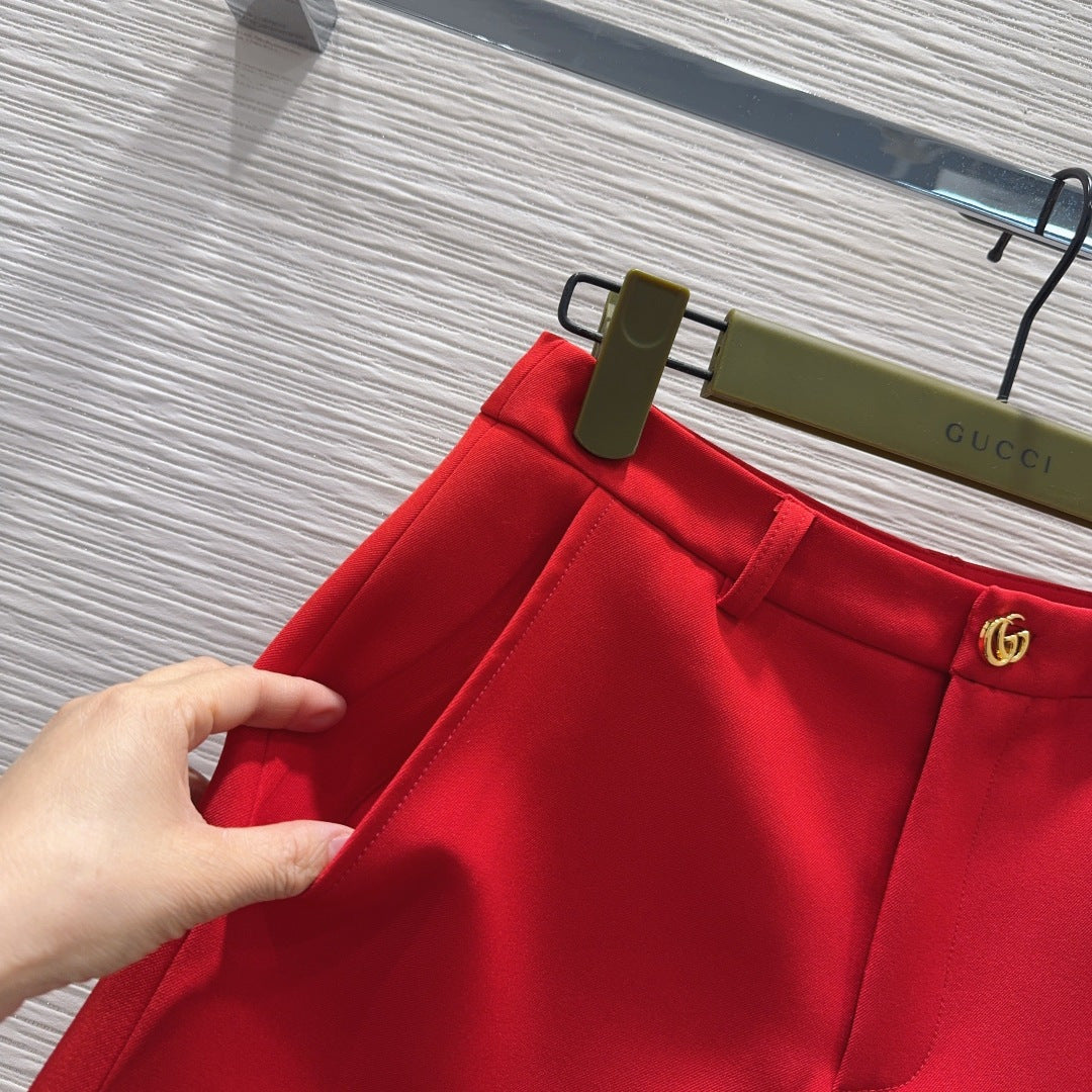 GG Crêpe Short With Double G Button Red Wool 346698