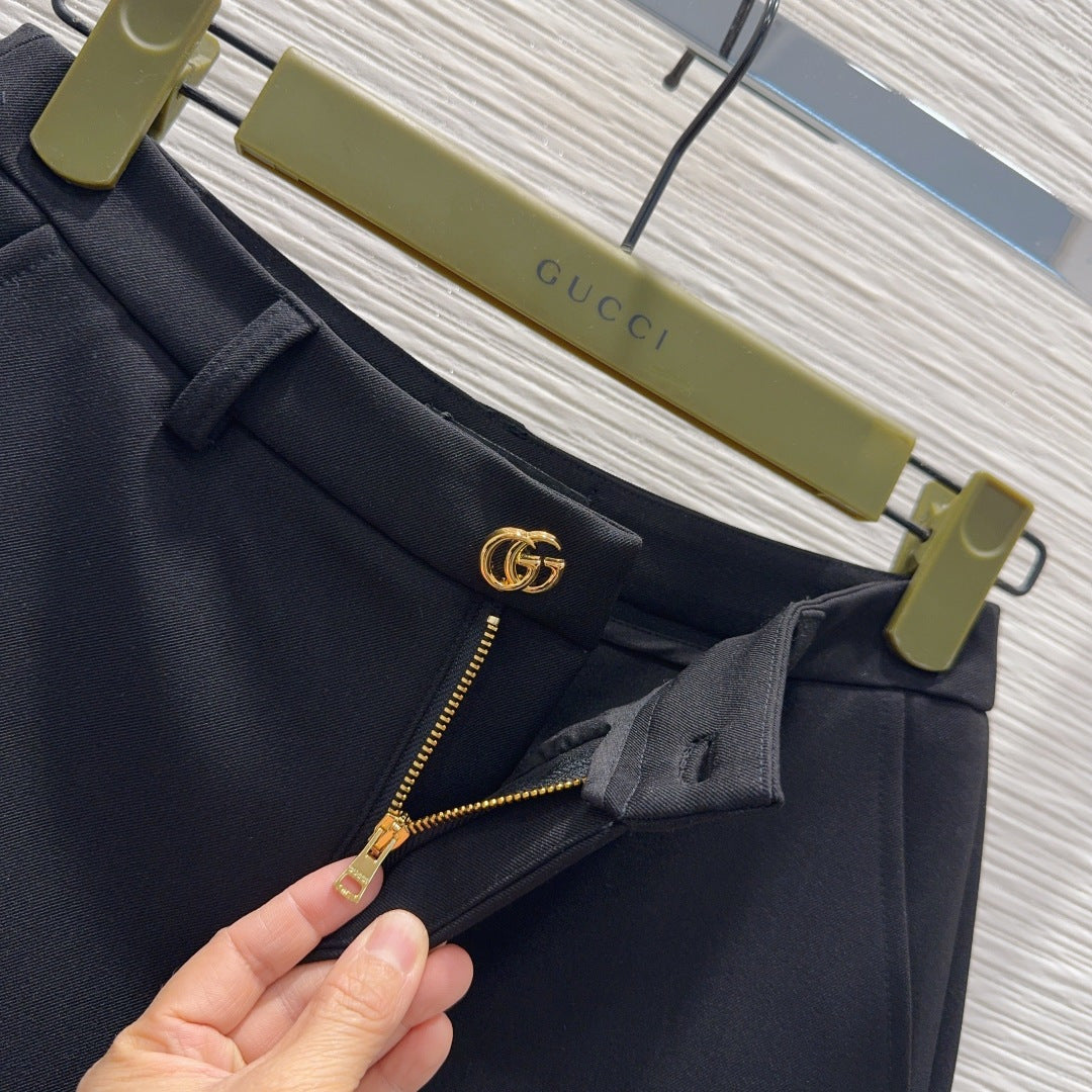 GG Crêpe Short With Double G Button Black Wool 346694