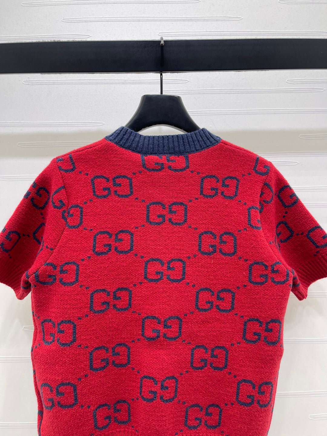 GG 26s Crew Neck Jacquard Short-Sleeve Cardigan Dark Blue Red Knit 343622