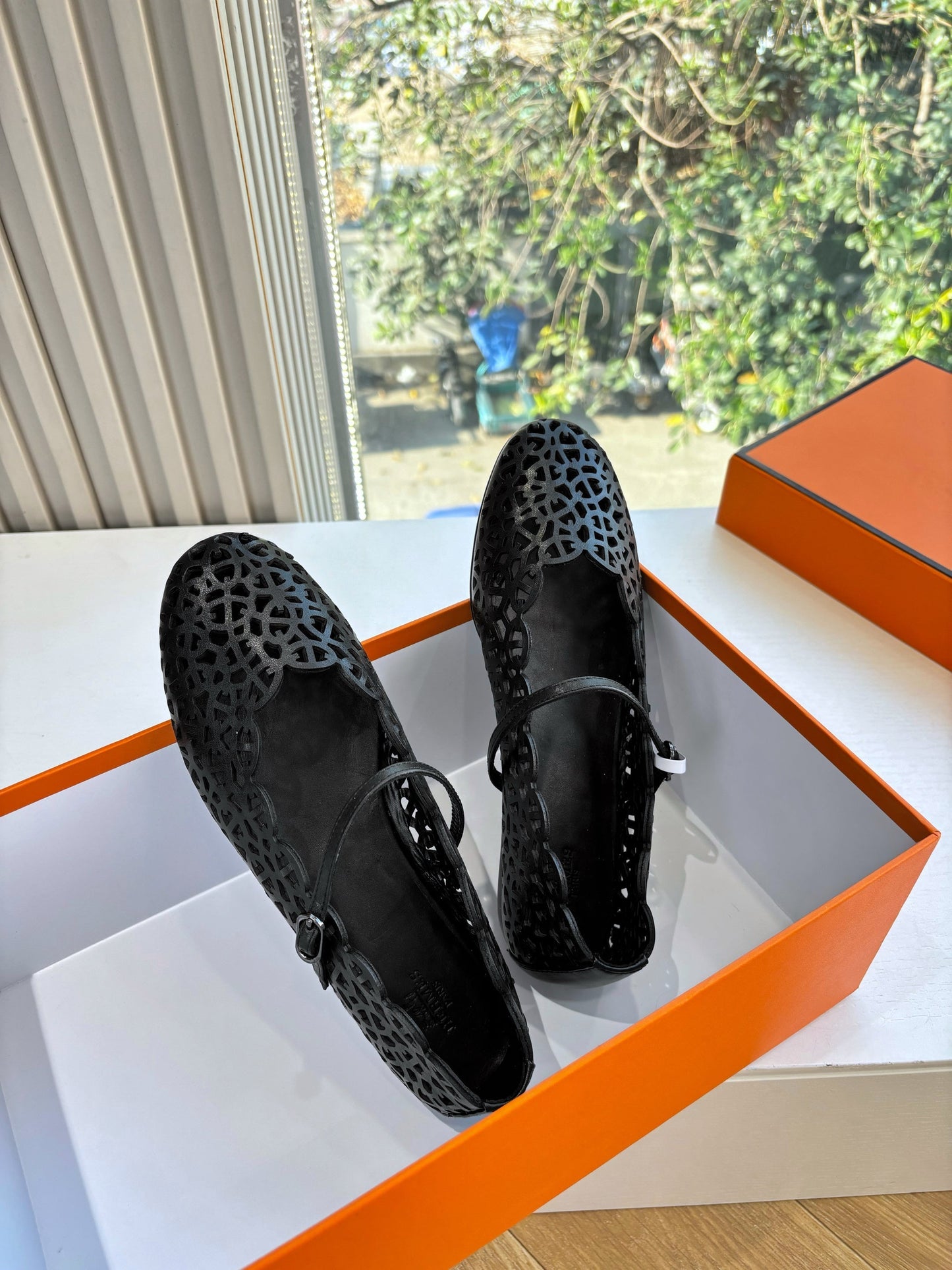 HM 26ss Pig-Nose Ballet Flat Black Cowhide 603928