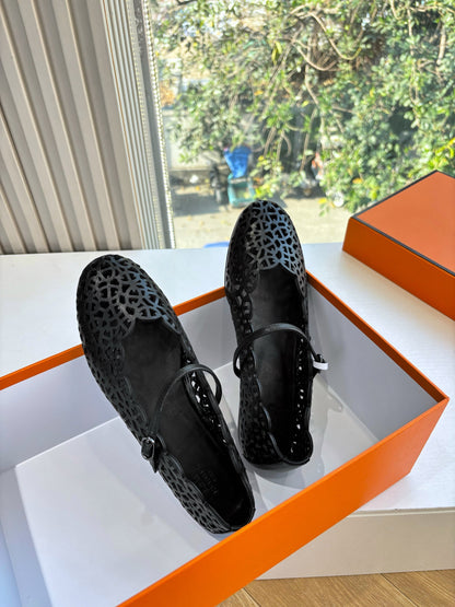 HM 26ss Pig-Nose Ballet Flat Black Cowhide 603928