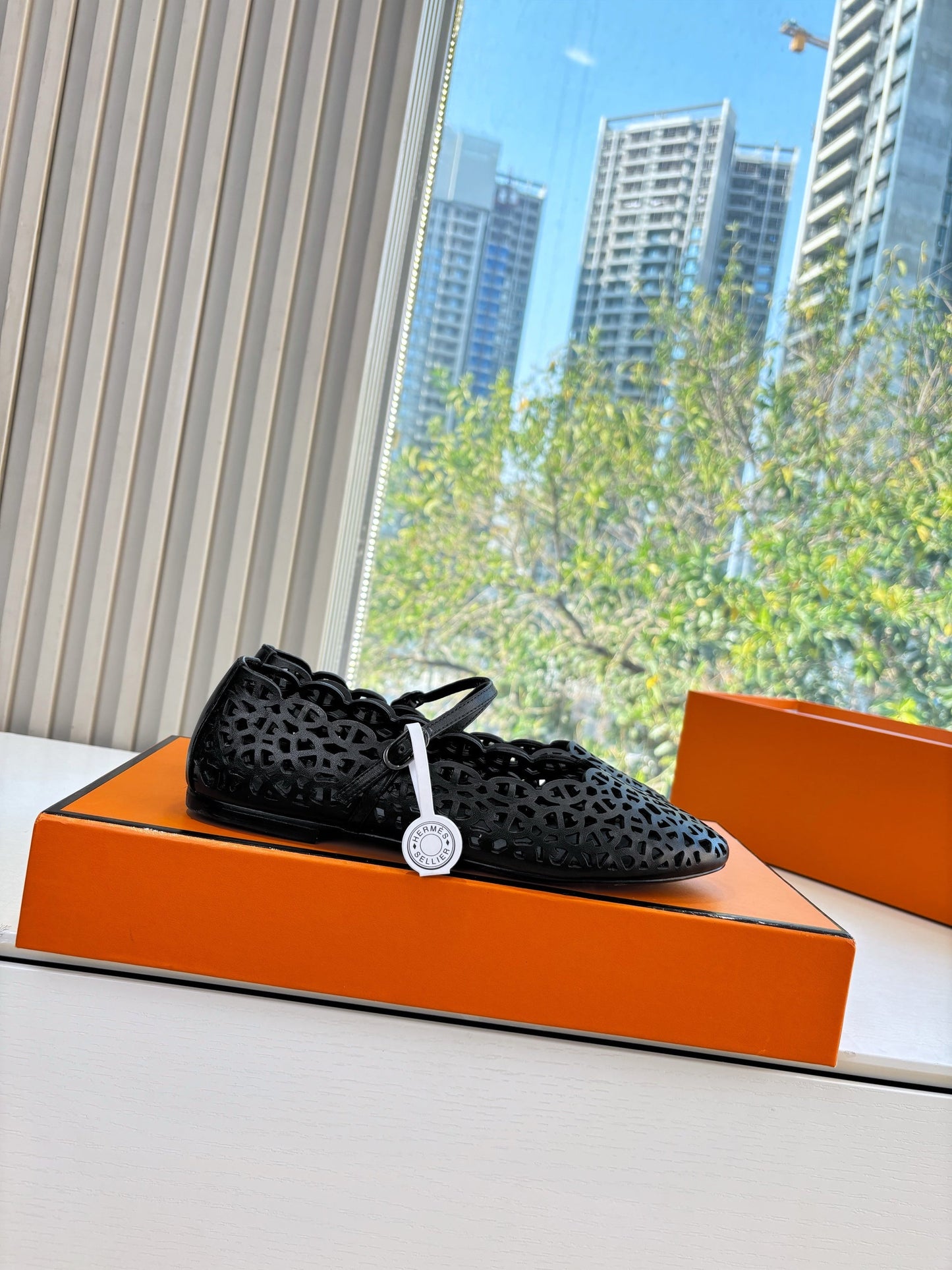 HM 26ss Pig-Nose Ballet Flat Black Cowhide 603928