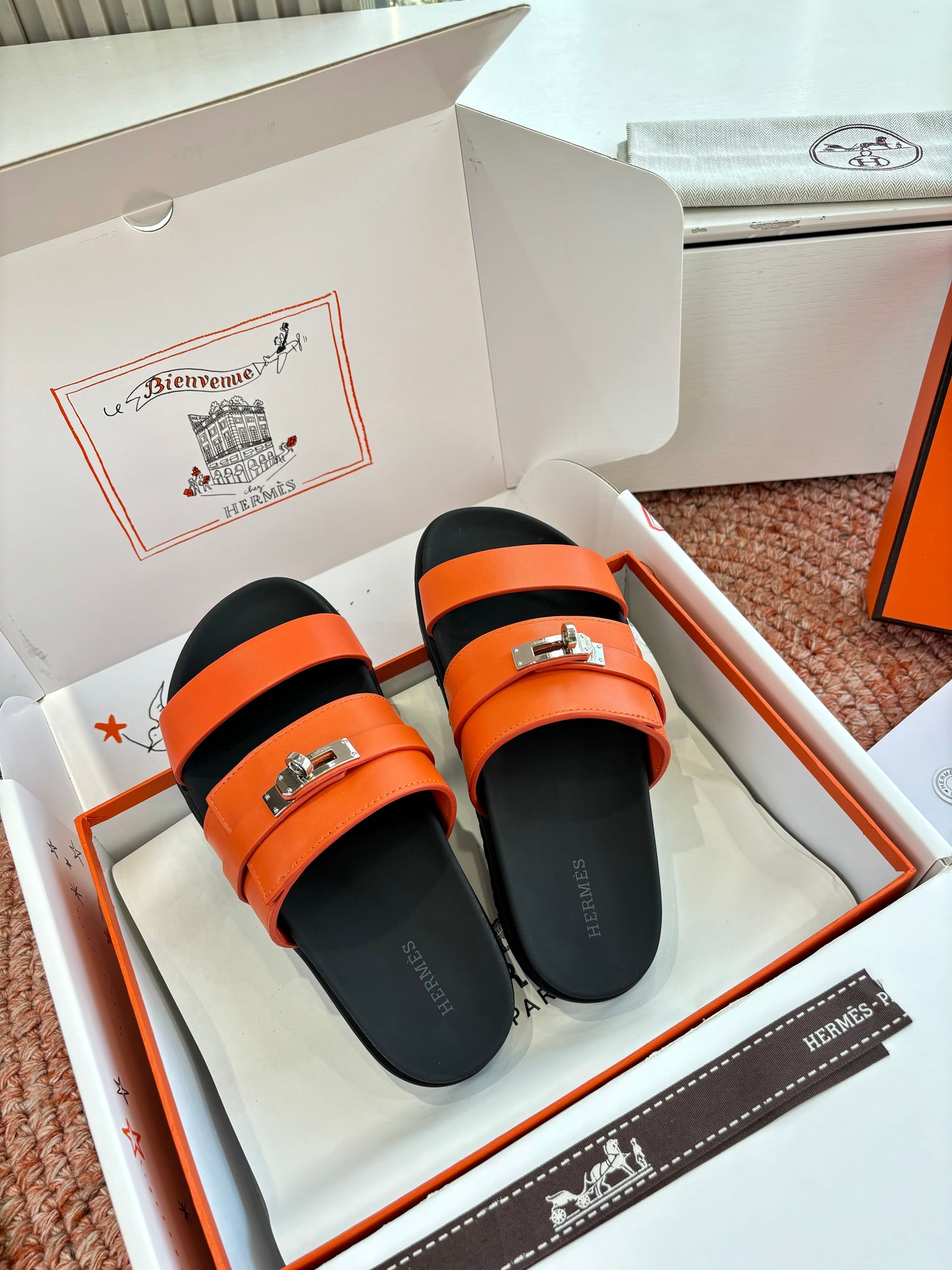 HM Jackson Sandal Orange Black Leather 648476