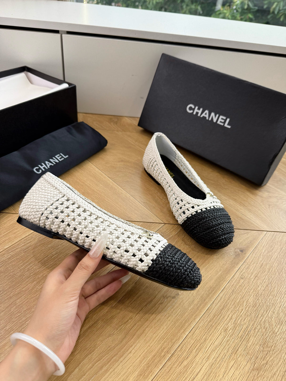 CC 26s Ballerina Flats Black White Woven Leather 916121