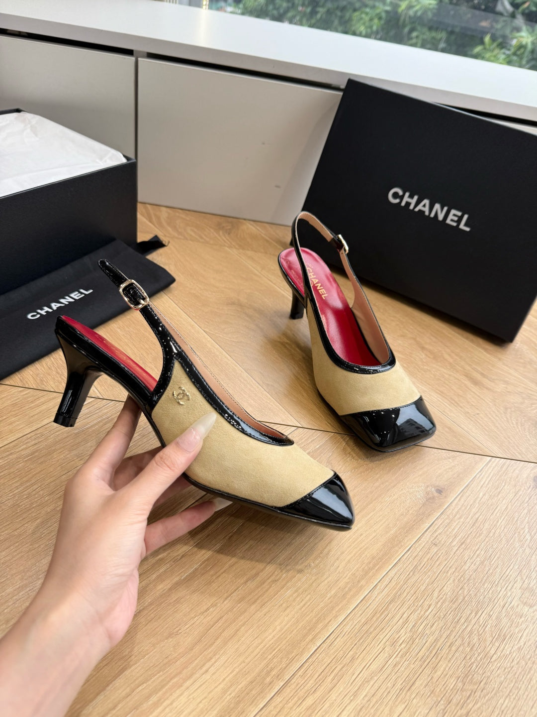 CC 26s Slingback Black Beige Suede Patent Leather 933121