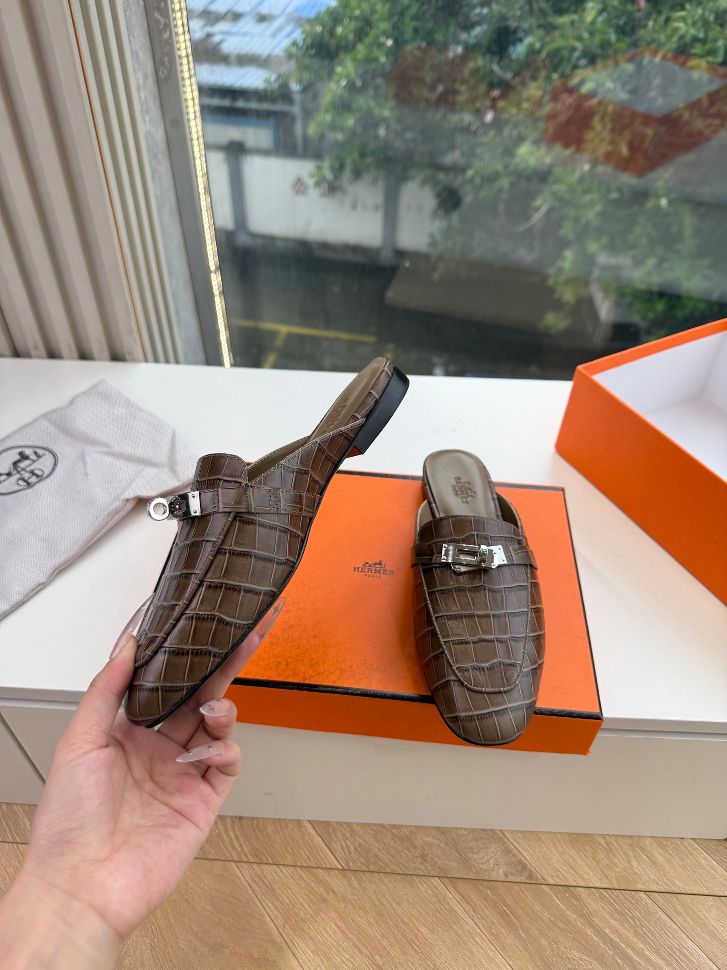 HM 26s Destin Mule Écorce Crocodile Leather 967705