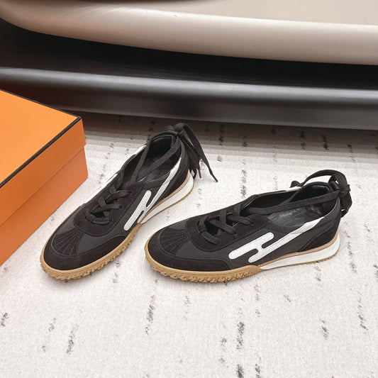 HM 26s Mascot Sneakers Black Suede Lambskin 905300