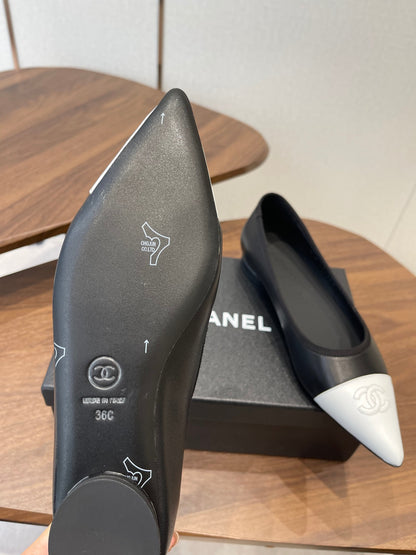 Chanel 2026 Ballerina Flat Black White Sheepskin 624237