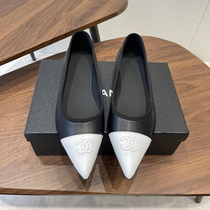 Chanel 2026 Ballerina Flat Black White Sheepskin 624237